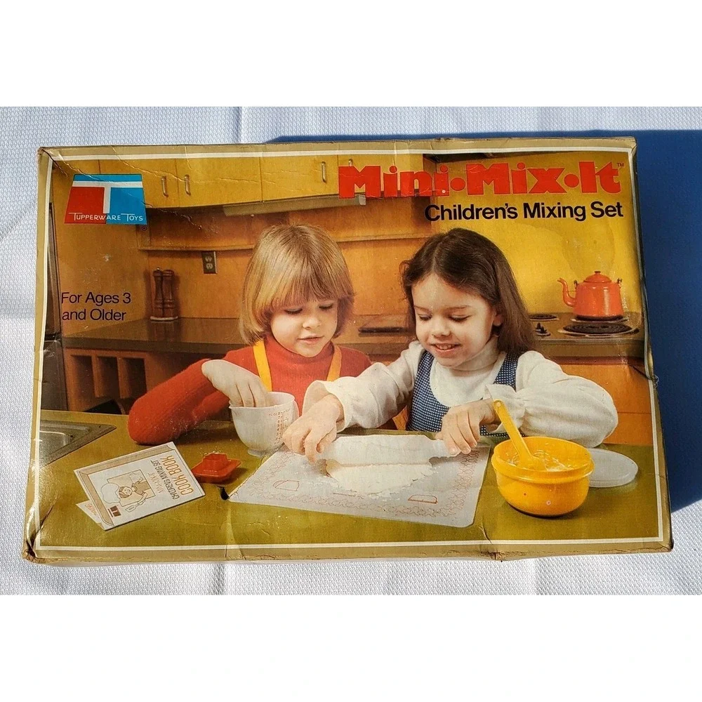 1979 Tupperware Toys - Mini-Mix-It●New●Never●Used●Complete W/Recipes ● Worn‎ Box